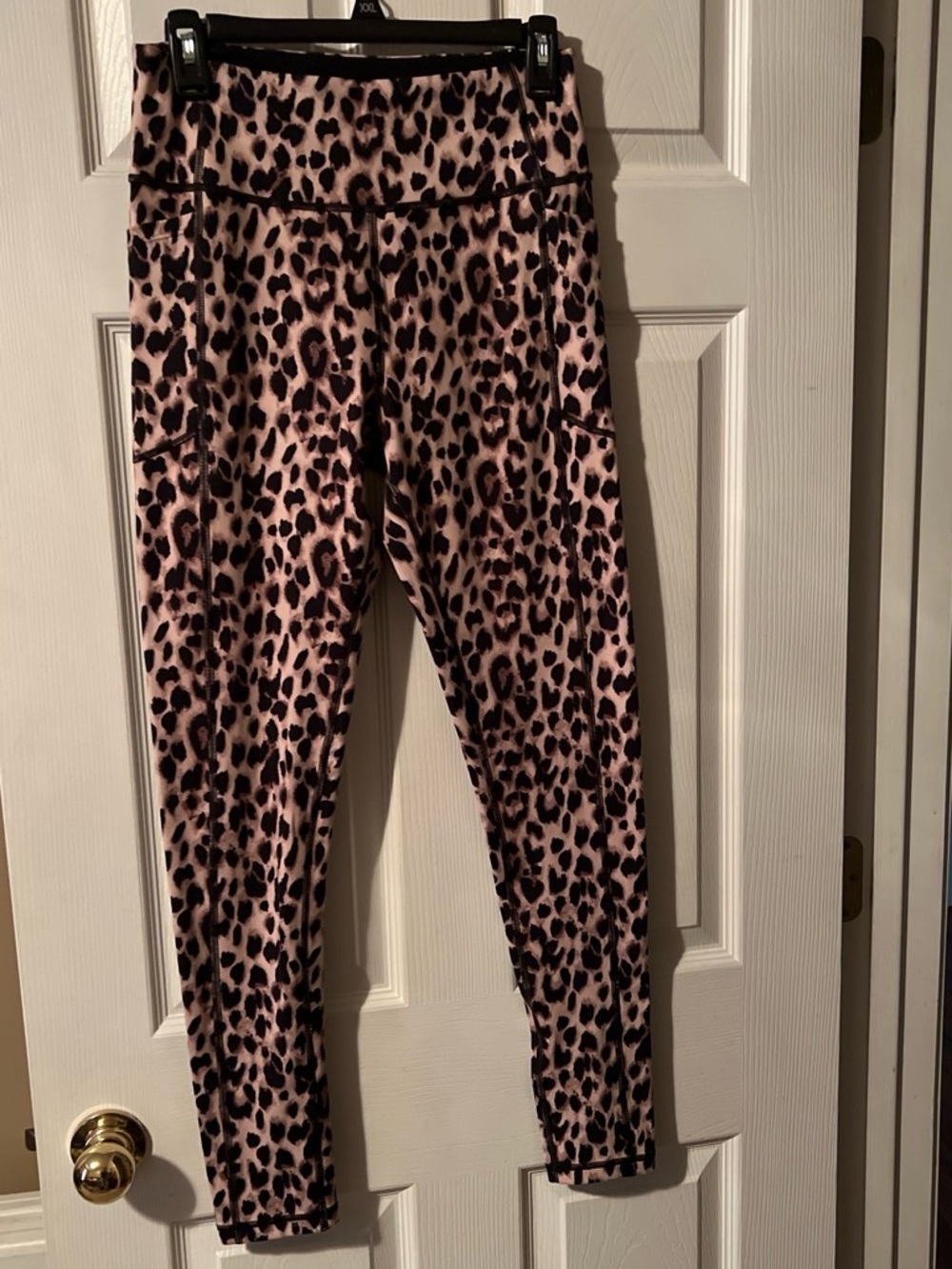 Victoria's Secret Pink and Black Leopard Print Leggings